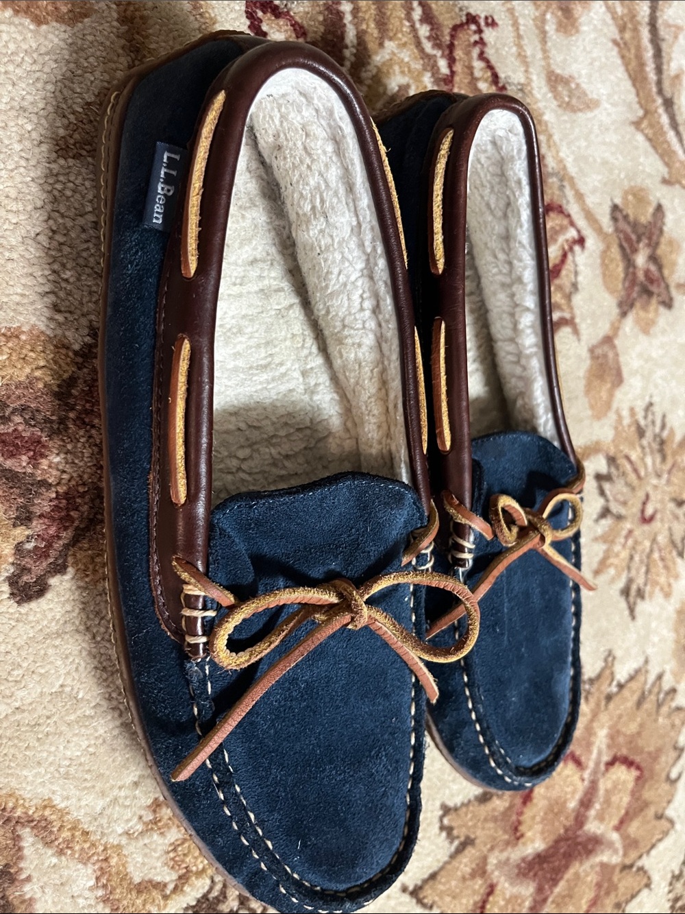 L.L. Bean Navy and Brown Suede Moccasin Slippers shearling size 9